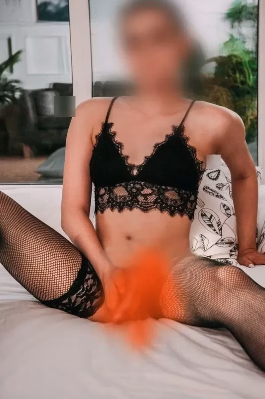 Angela Escort